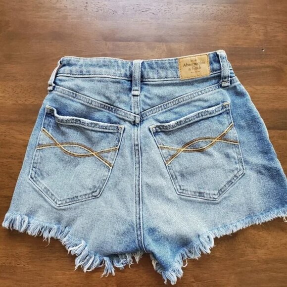 Abercrombie And Fitch high rise jean shorts Curve Love size 00 - Picture 3 of 3